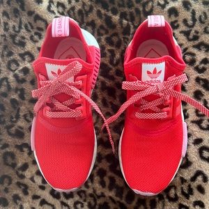 Casual tennis shoes.